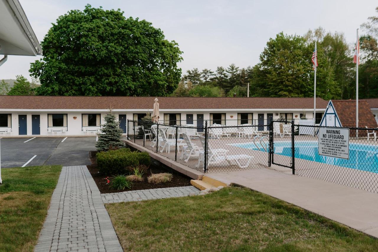 Blue Moon Motel Lake George Exterior photo